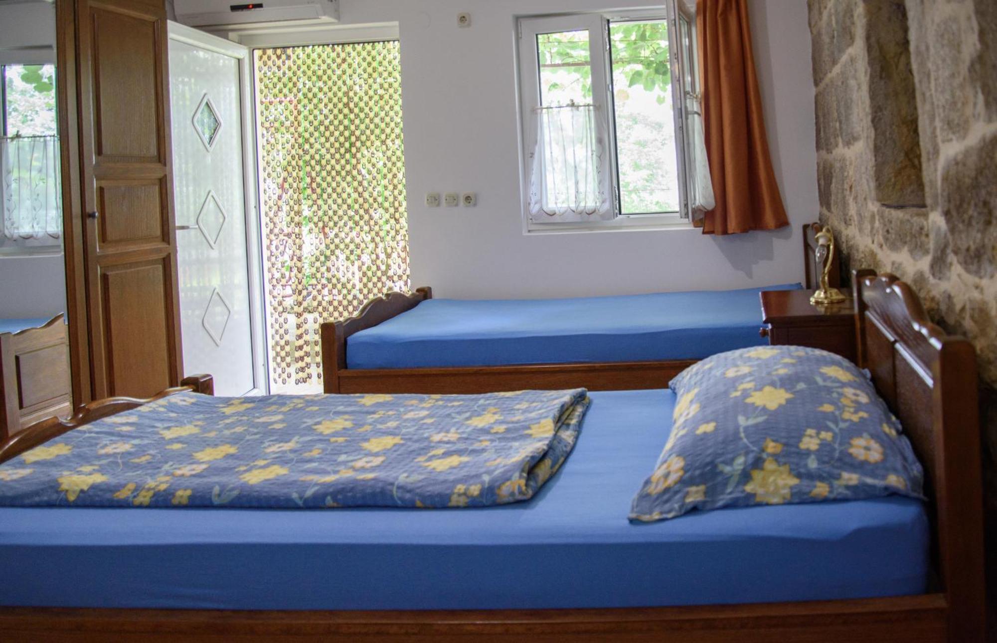 Apartments Cvitini Dvori Garjak Vrlika 外观 照片