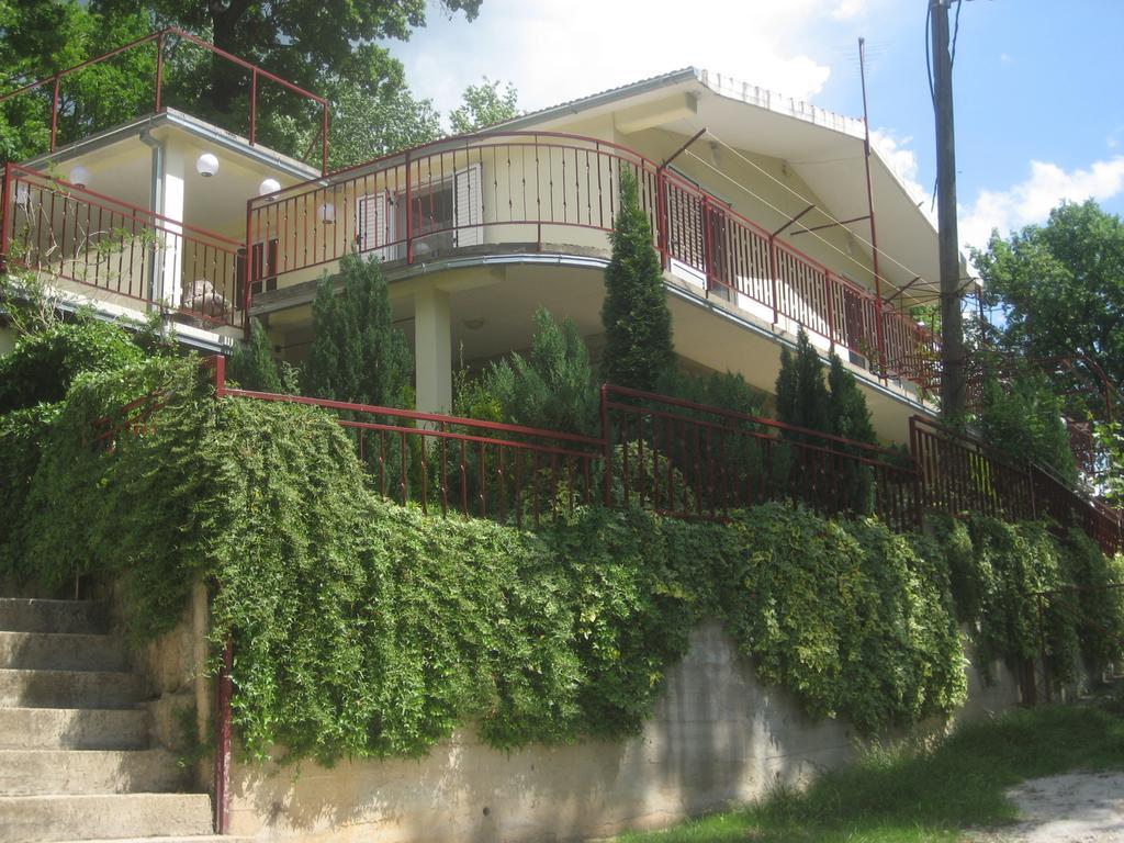 Apartments Cvitini Dvori Garjak Vrlika 外观 照片